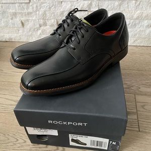 NEW Rockport Slayter Bike Toe dress shoes LEATHER